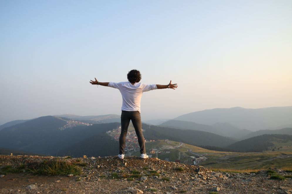 la relacion entre el pensamiento positivo y el yoga ayurvedico 3